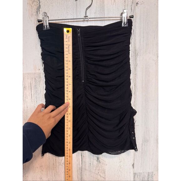 Windsor Privy Black Ruched Lace Mini Skirt | Bodycon Dressy Club Skirt Size Medi - Picture 7 of 11
